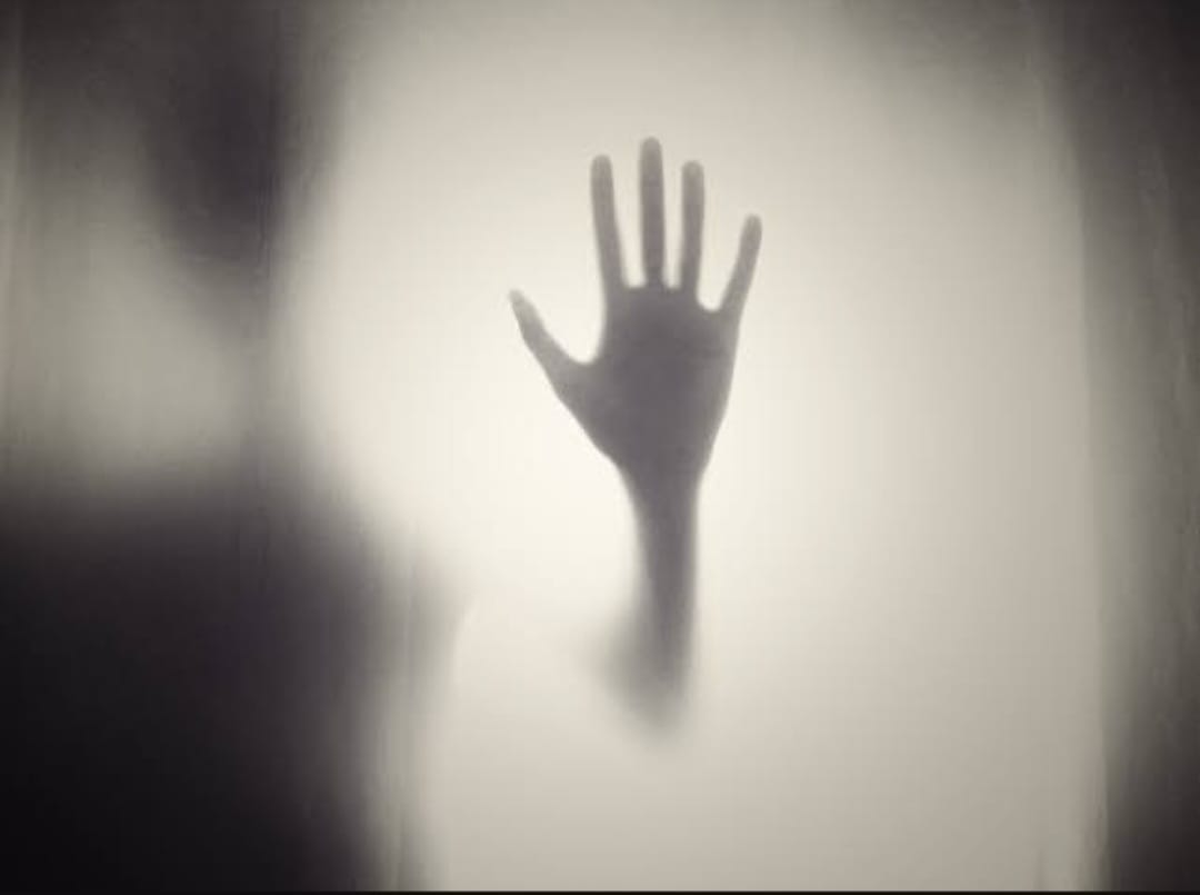 Case 27 | The AI Authenticity Crisis and Emotional Parasitism